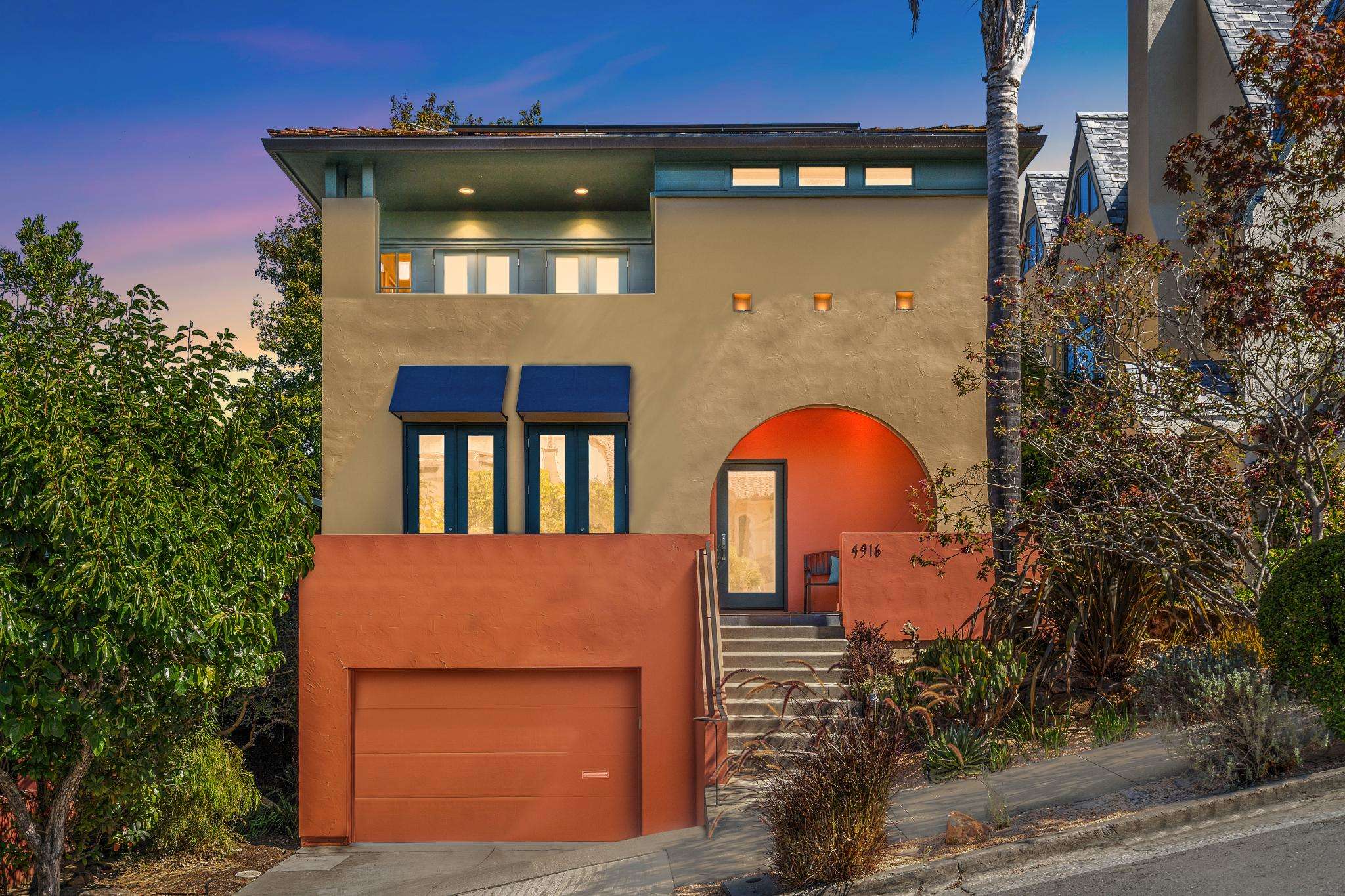 Image 0 Architectural, Sophisticated and Convenient Living in Upper Rockridge&nbsp;